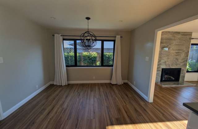 Large 3bed/3Bath Ranch Style Home Gallery 4