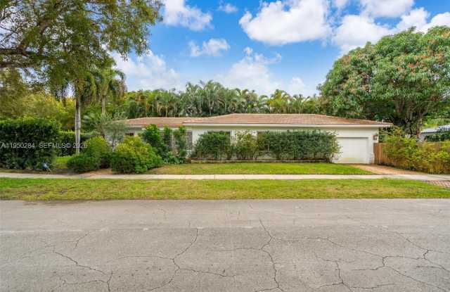 9550 NW 1st Ave photos photos