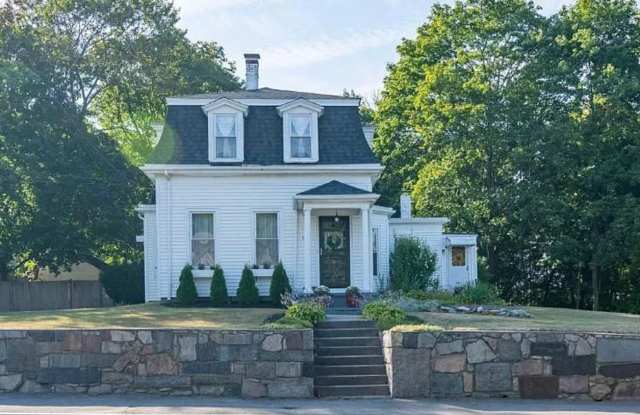 1104 Pleasant Street photos photos