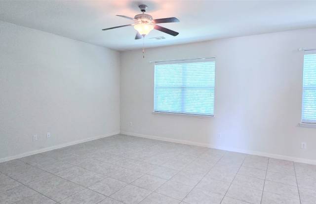 1825 Mesquite Lane Gallery 2