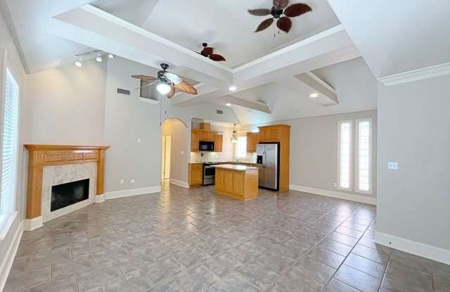 3Bedroom custom built home. - 13156 Jennifer Lynn Avenue, Baton Rouge, LA 70815