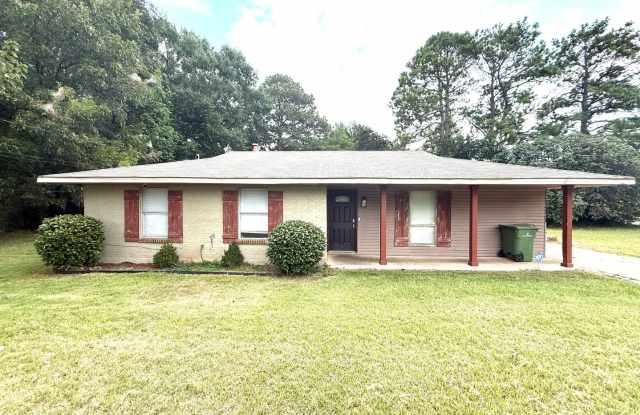 ** 4 Bed 2 Bath located in Montgomery East ** Call 334-366-9198 to schedule a self tour photos photos