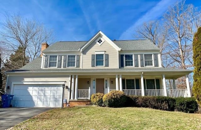 8813 Telegraph Crossing Court - 8813 Telegraph Crossing Court, Laurel Hill, VA 22079
