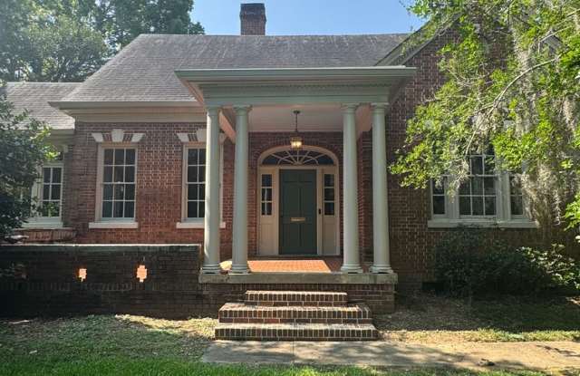Meticulously and Beautifully Cared for Old Cloverdale Home. - 714 East Fairview Avenue, Montgomery, AL 36106