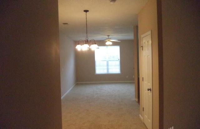 312 Commons Drive Gallery 3