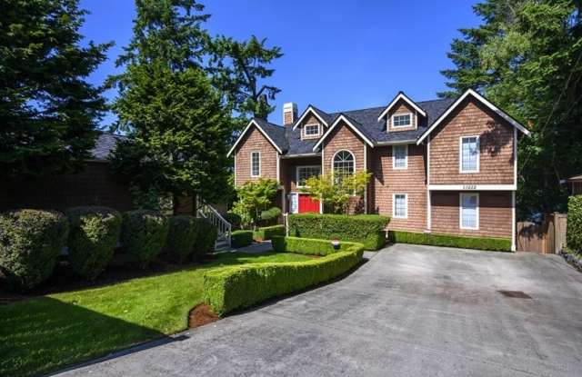 13222 Bitter Pl N - 13222 Bitter Place North, Seattle, WA 98133