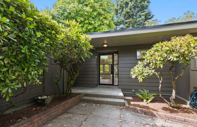 3bd/2.5ba Seattle House photos photos