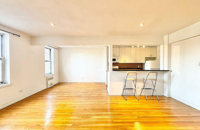 8337 Saint James Ave Apt 5L photos photos