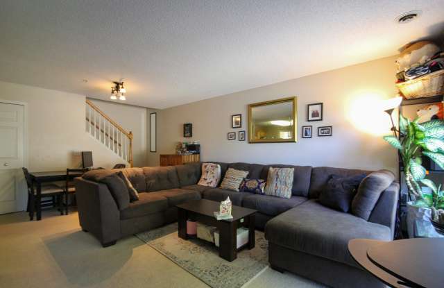 8370 Annapolis Way Gallery 2