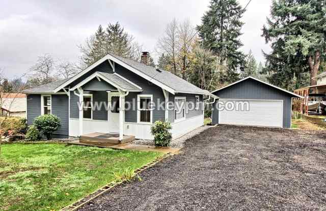 2 Bed, 2 Bath Home with Large Yard Near Kiggins Bowl - 4601 Northeast Creston Avenue, Hazel Dell, WA 98663