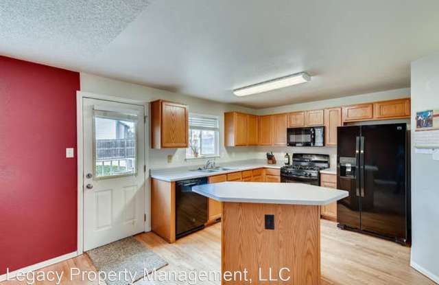 13587 Bellaire Street Gallery 3