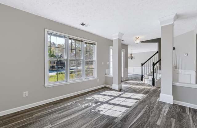9009 Mallory Lane Gallery 4