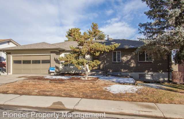 1954 S Xenon St - 1954 S Xenon St, Lakewood, CO 80228