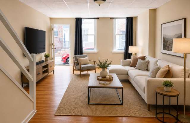 Room to Spread Out in This Pet-Friendly 2-Bedroom Home photos photos Room to Spread Out in This Pet-Friendly 2-Bedroom Home photos photos