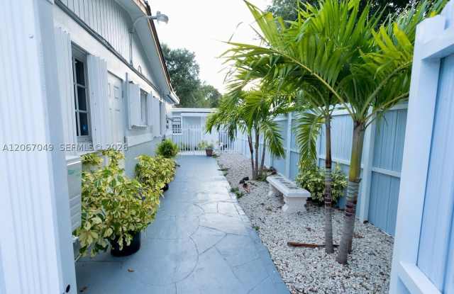 20760 NW 37th Ct Gallery 2