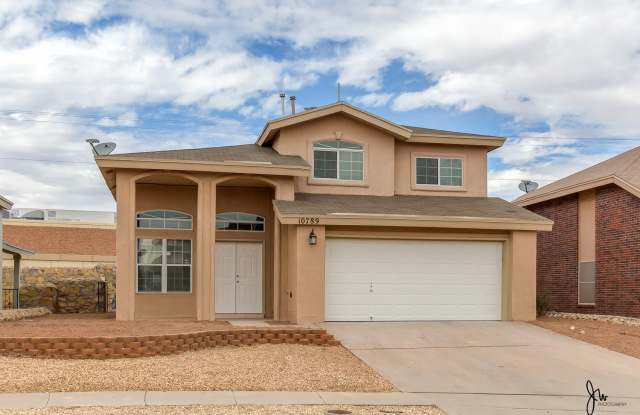 Stunning 3-bedroom, 2.5-bathroom El Paso Rental - 10789 Pleasant Sand Drive, El Paso, TX 79924 Stunning 3-bedroom, 2.5-bathroom El Paso Rental - 10789 Pleasant Sand Drive, El Paso, TX 79924