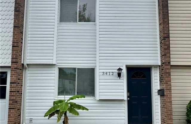 3412 Crimson Holly Court Gallery 1