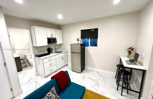 1071 NE 213th Ter - 1071 Northeast 213th Terrace, Ives Estates, FL 33179