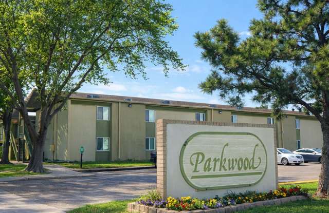 Parkwood Apartments photos photos