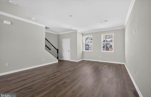 27 MERION Avenue Gallery 3