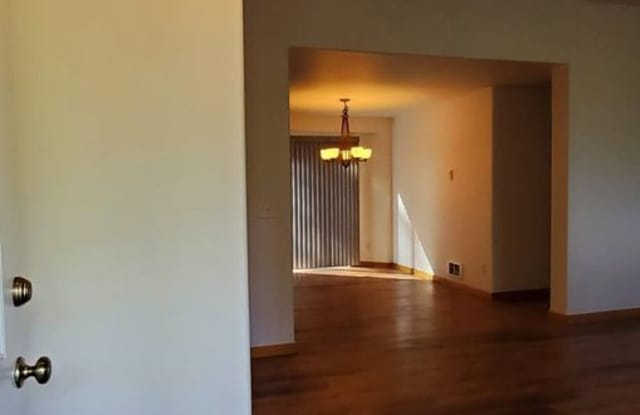 Trottier- 2 bed + bonus room house in Jette Lake on 5 acres Gallery 3