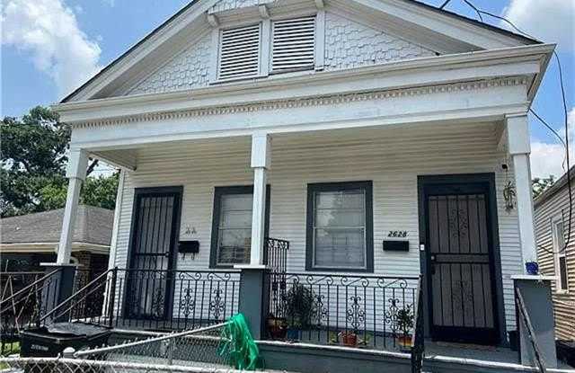 2628 EAGLE Street photos photos