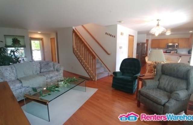 1308 Lambert Cir Gallery 3