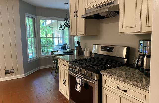 835 Starlight Cir Gallery 4