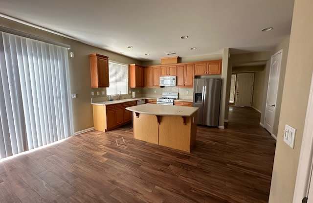 6103 Saint John Place Gallery 2