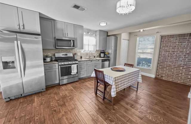 924 Meadow Mead Drive - 924 Meadow Mead Drive, Allen, TX 75002