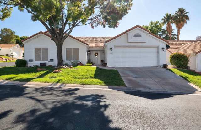 55 + Older Beautiful Three Bedroom's for rent Gallery 1