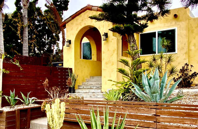 2928 B St photos photos