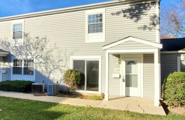 1307 Fall Court #1 - 1307 Fall Court, Wheeling, IL 60090