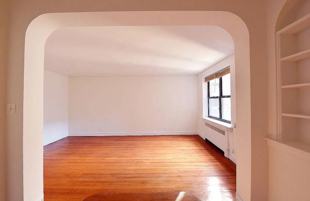 45 Park Ter W Apt 5F Gallery 4