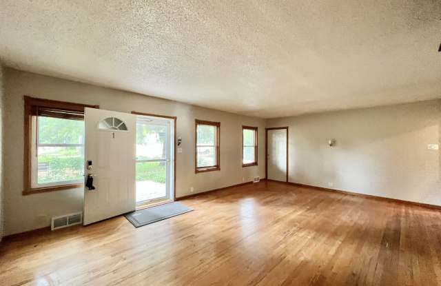 725 Pflaum Road - 1 Gallery 2