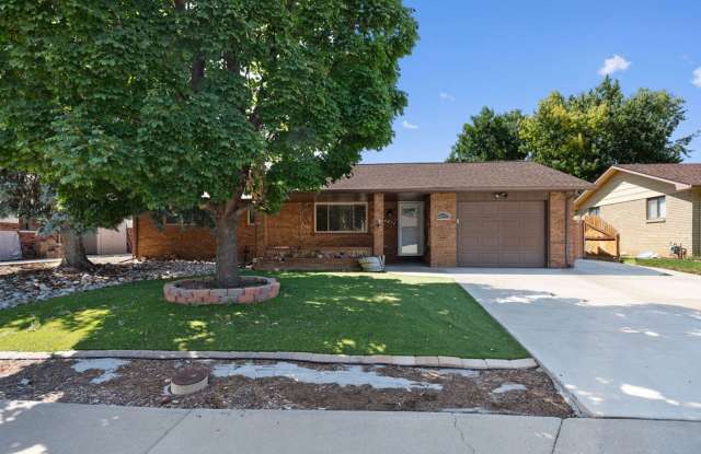 Charming 3-Bedroom Brick Ranch for Rent in Loveland! photos photos Charming 3-Bedroom Brick Ranch for Rent in Loveland! photos photos