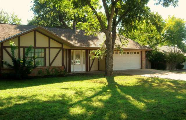 255 Meadowlakes Dr photos photos