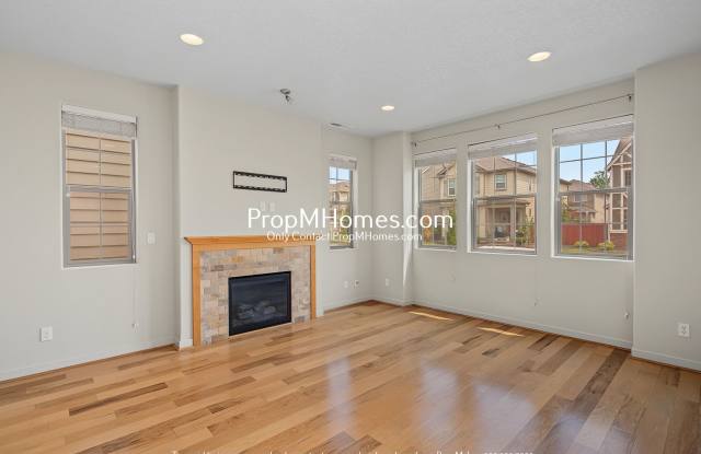 Four Bedroom Home in King City! Gallery 3