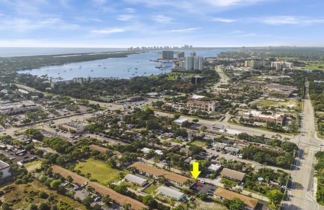 1927 Doffer Lane - 1927 Doffer Lane, Juno Ridge, FL 33408