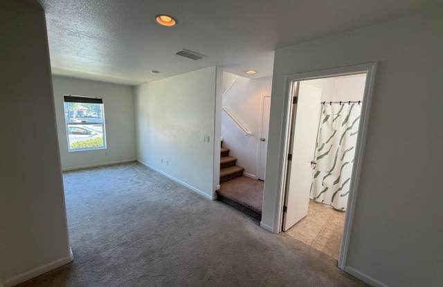 3 Story Townhome Gallery 4