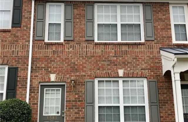 1581 Cove Creek Circle photos photos