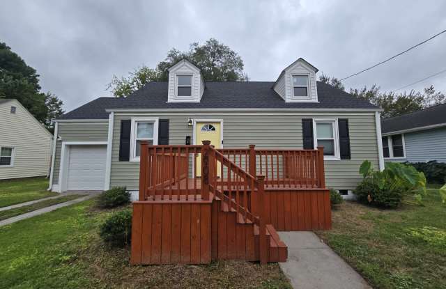 2908 Vimy Ridge Avenue photos photos