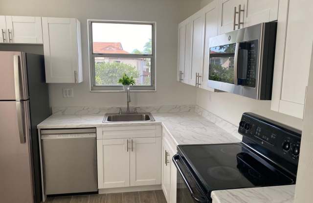 11266 SW 12th Street photos photos