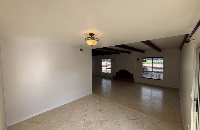 388 Hilltop DR Gallery 3