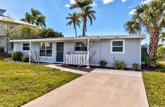 1824 Harbor photos photos