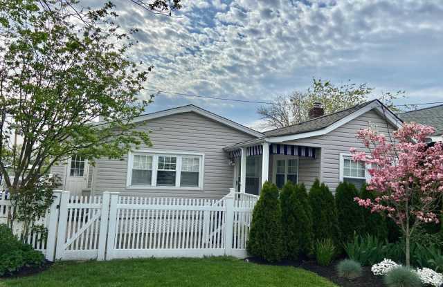 119 S Station Avenue photos photos