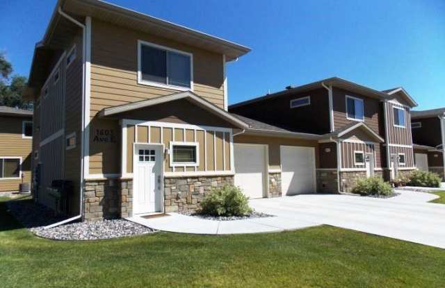 1613 Ave E photos photos
