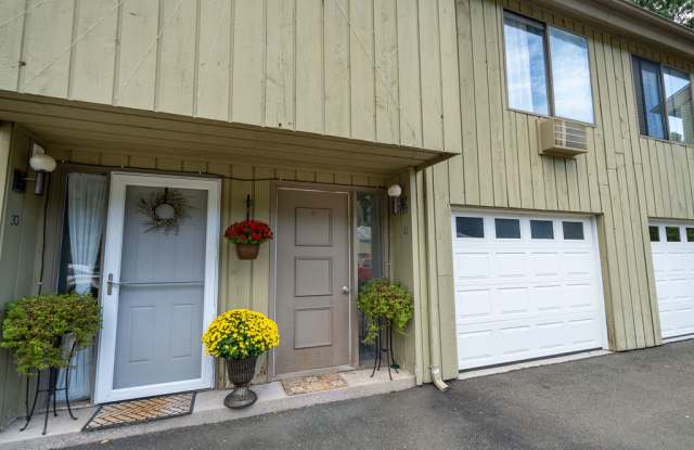 32 Saginaw Trail Gallery 1