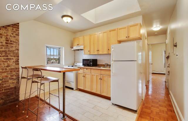 306 Lafayette Avenue photos photos