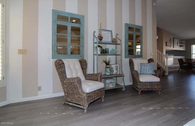 5522 W ARROWHEAD LAKES Drive Gallery 4